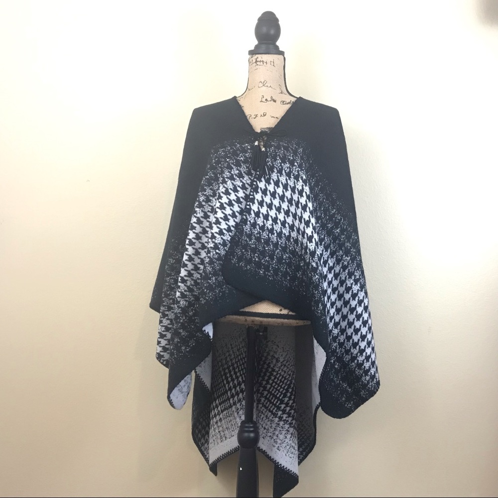 Mark New York Black Cape